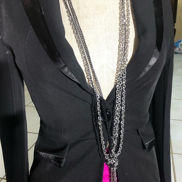 Jewelry - Multi stranded long necklace
